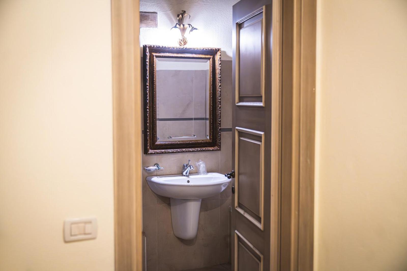 Hotel La Tavola Rotonda Cortemaggiore Phòng bức ảnh
