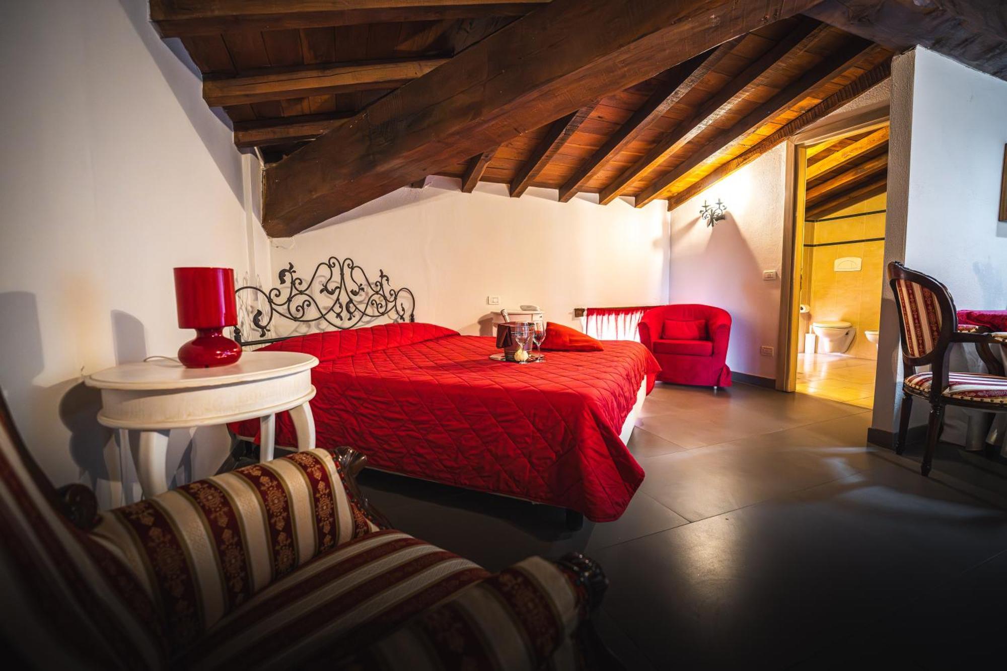 Hotel La Tavola Rotonda Cortemaggiore Phòng bức ảnh